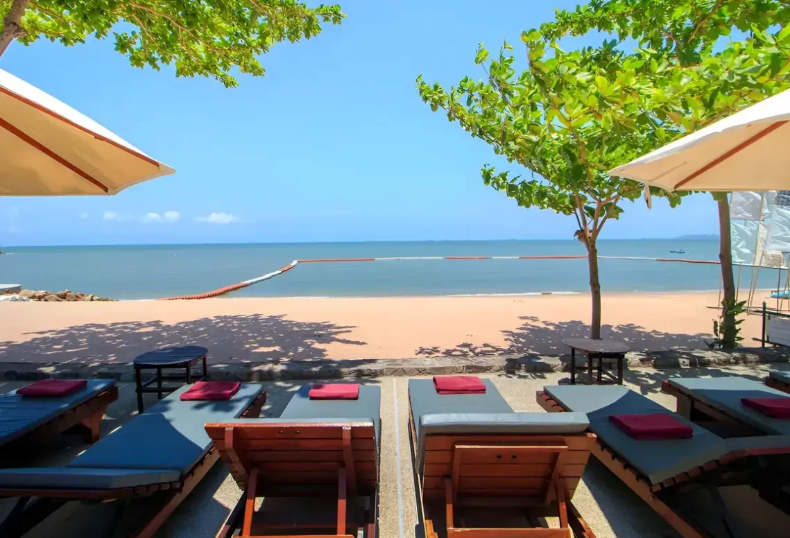 Plaża przy hotelu Garden Sea View Resort
