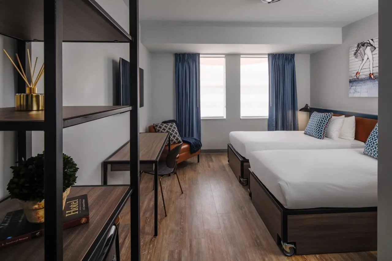 Generator Miami — GENERATOR MIAMI