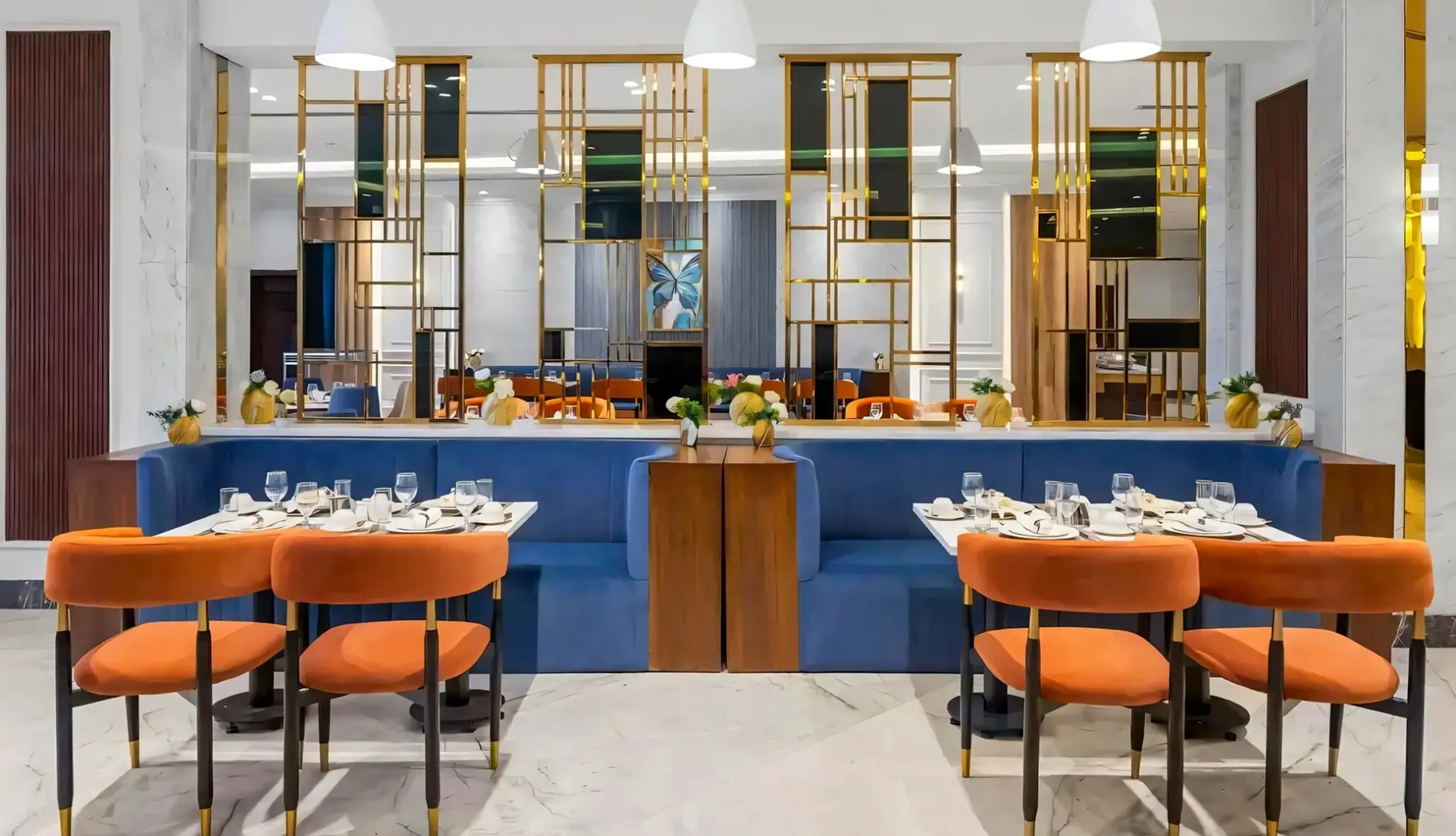 Restauracja i jedzenie w hotelu Gewan Palace, New Alamein