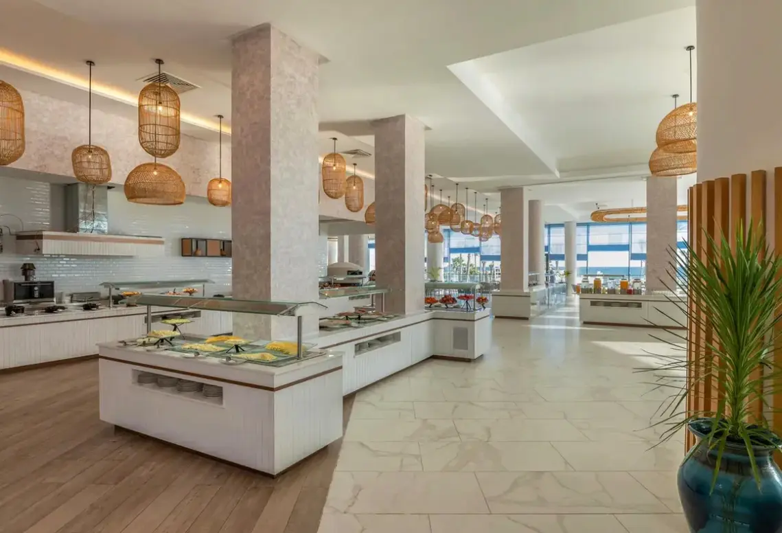 Restauracja i jedzenie w hotelu Hilton Skanes Monastir Beach Resort