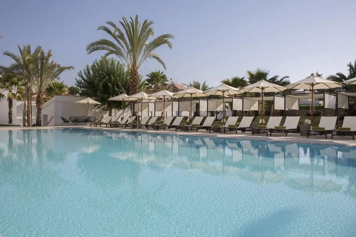 HM Ayron Park — HM AYRON PARK