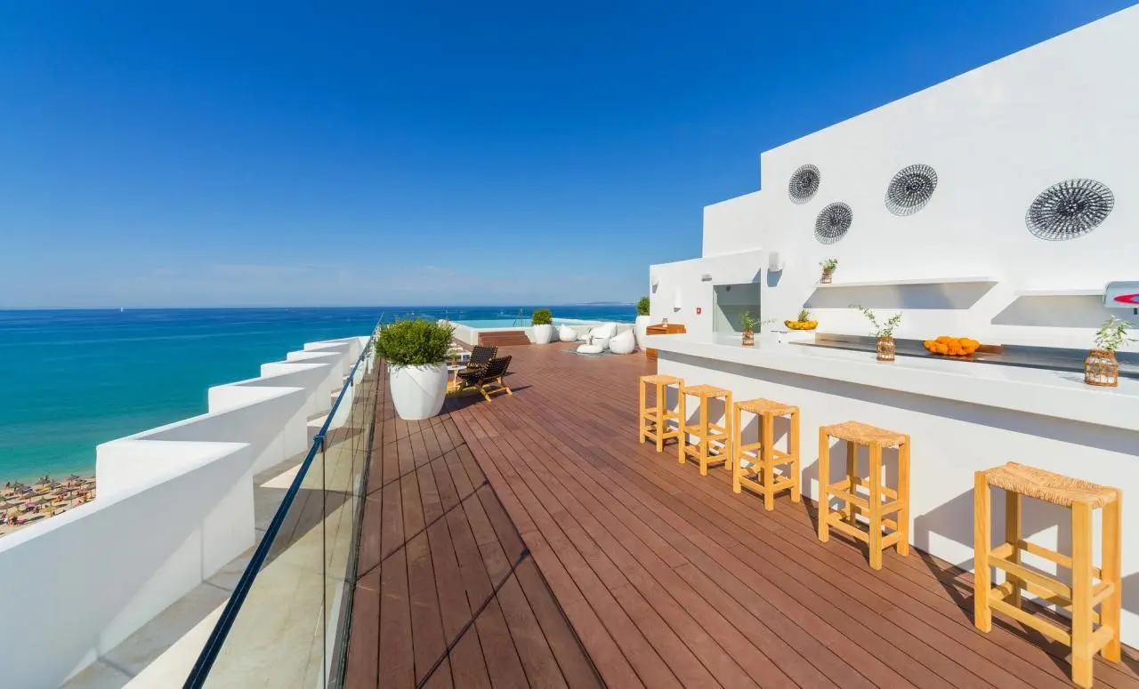 Restauracja i jedzenie w hotelu HM Gran Fiesta
