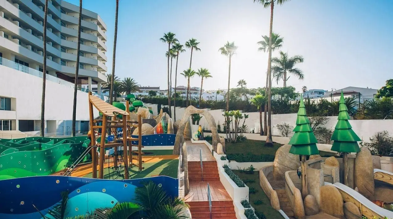 Basen w hotelu Iberostar Bouganville Playa