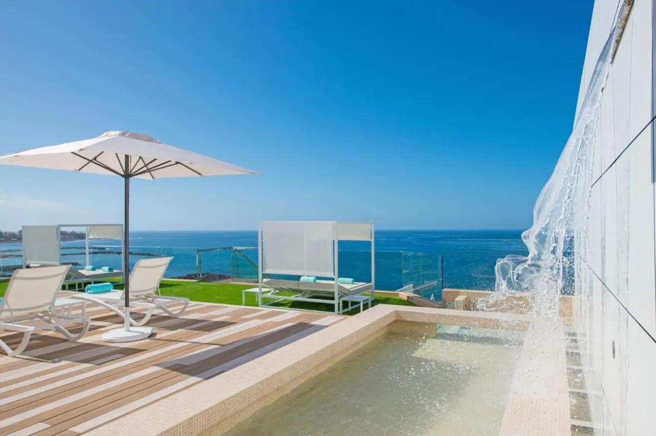Basen w hotelu Iberostar Bouganville Playa