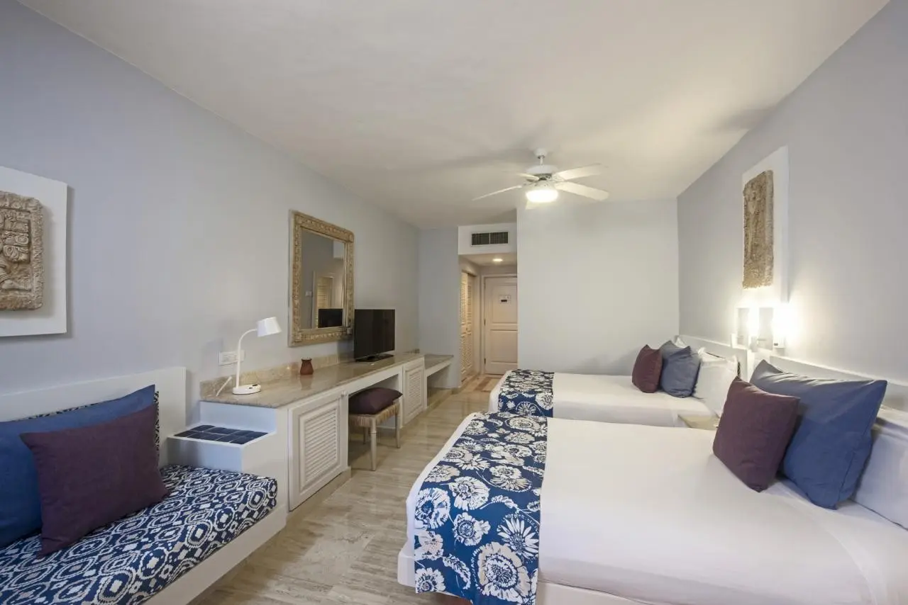 Iberostar Waves Tucan — IBEROSTAR WAVES TUCAN