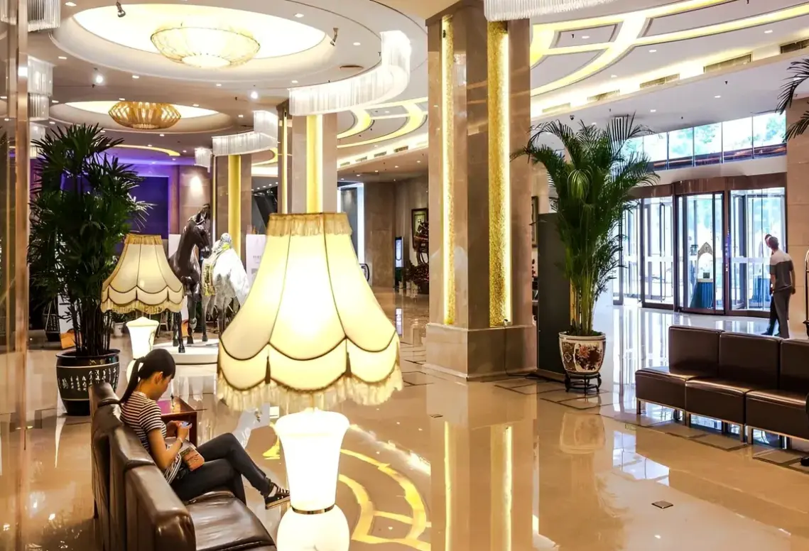 Lobby hotelu Inner Mongolia Grand Hotel