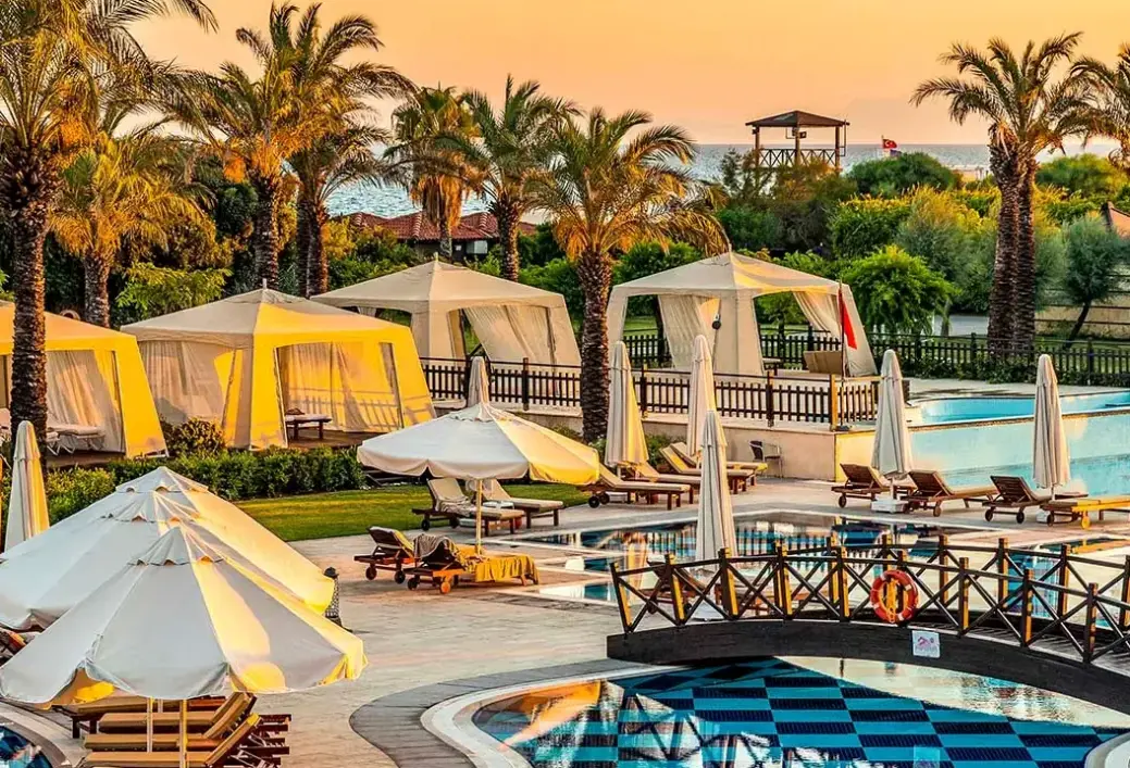 Basen w hotelu Kempinski Hotel The Dome Belek