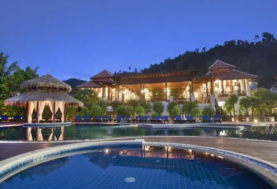 Basen w hotelu Khaolak Laguna Resort