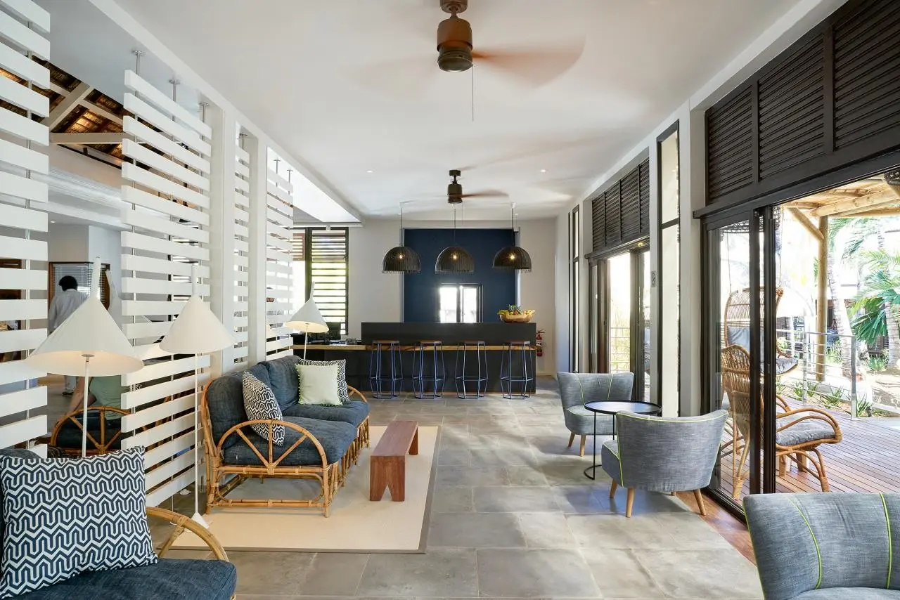 Lagoon Attitude — LAGOON ATTITUDE