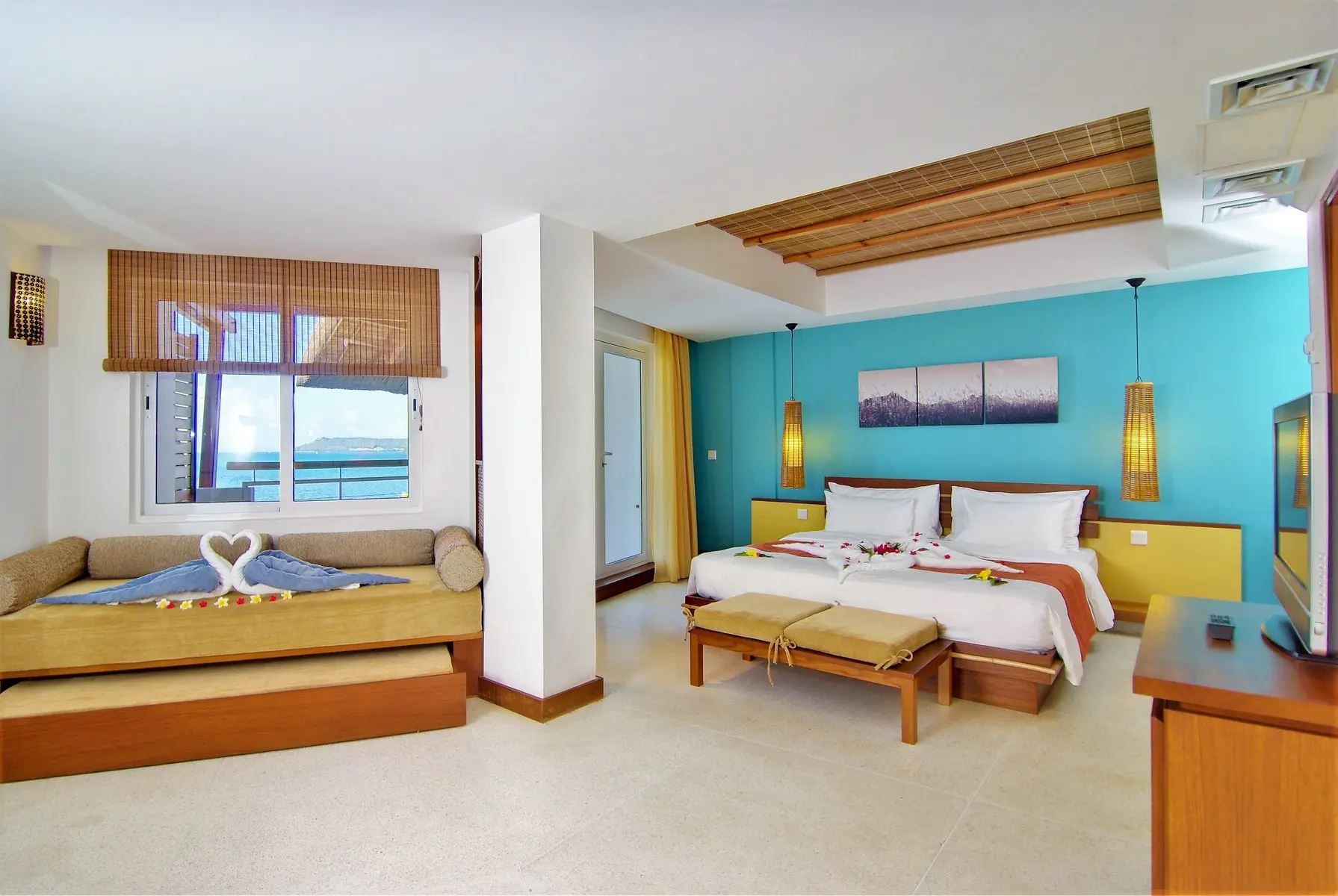 Laguna Beach Hotel & Spa — LAGUNA BEACH HOTEL