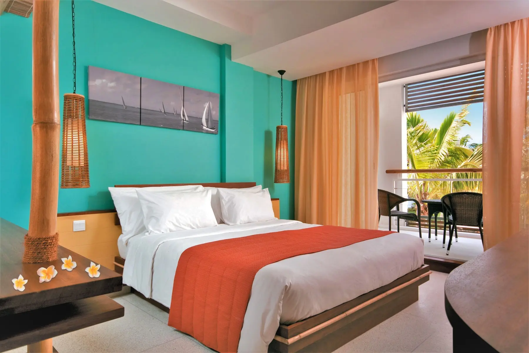 Laguna Beach Hotel & Spa — LAGUNA BEACH HOTEL