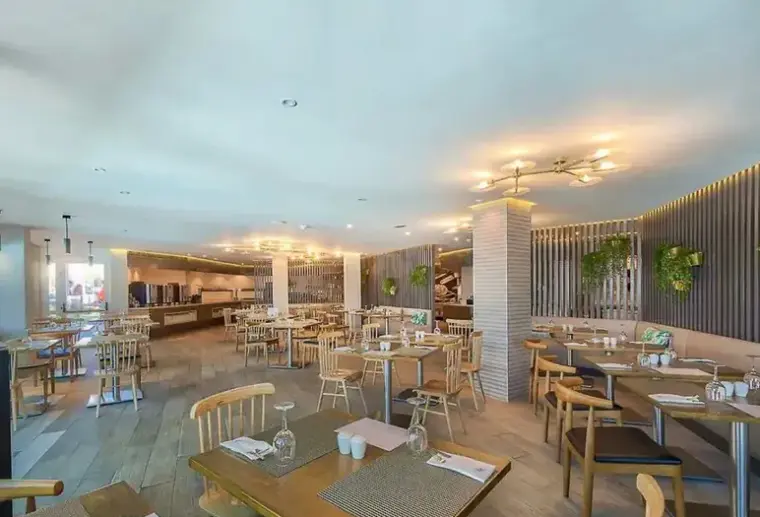 Restauracja i jedzenie w hotelu Livvo Koala Garden