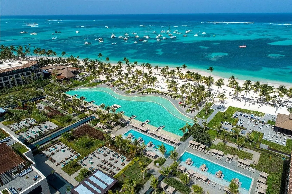 Lopesan Costa Bávaro Resort, Spa & Casino — ADULTS ONLY CLUB AT LOPESAN COSTA BAVARO RESORT