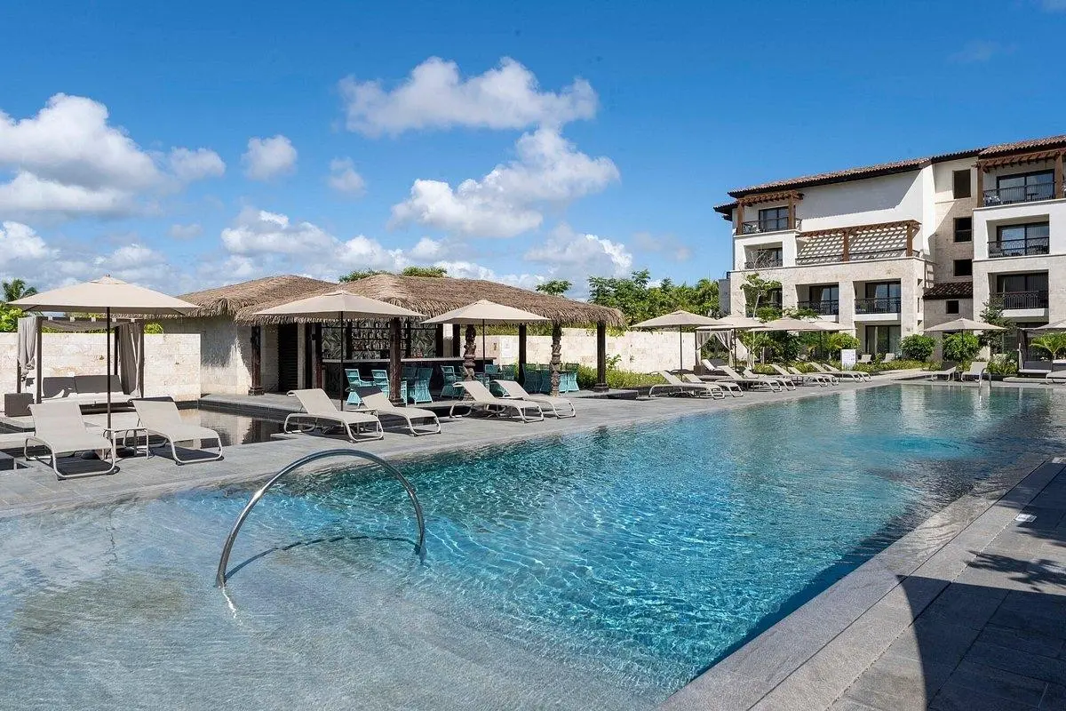 Lopesan Costa Bávaro Resort, Spa & Casino — ADULTS ONLY CLUB AT LOPESAN COSTA BAVARO RESORT