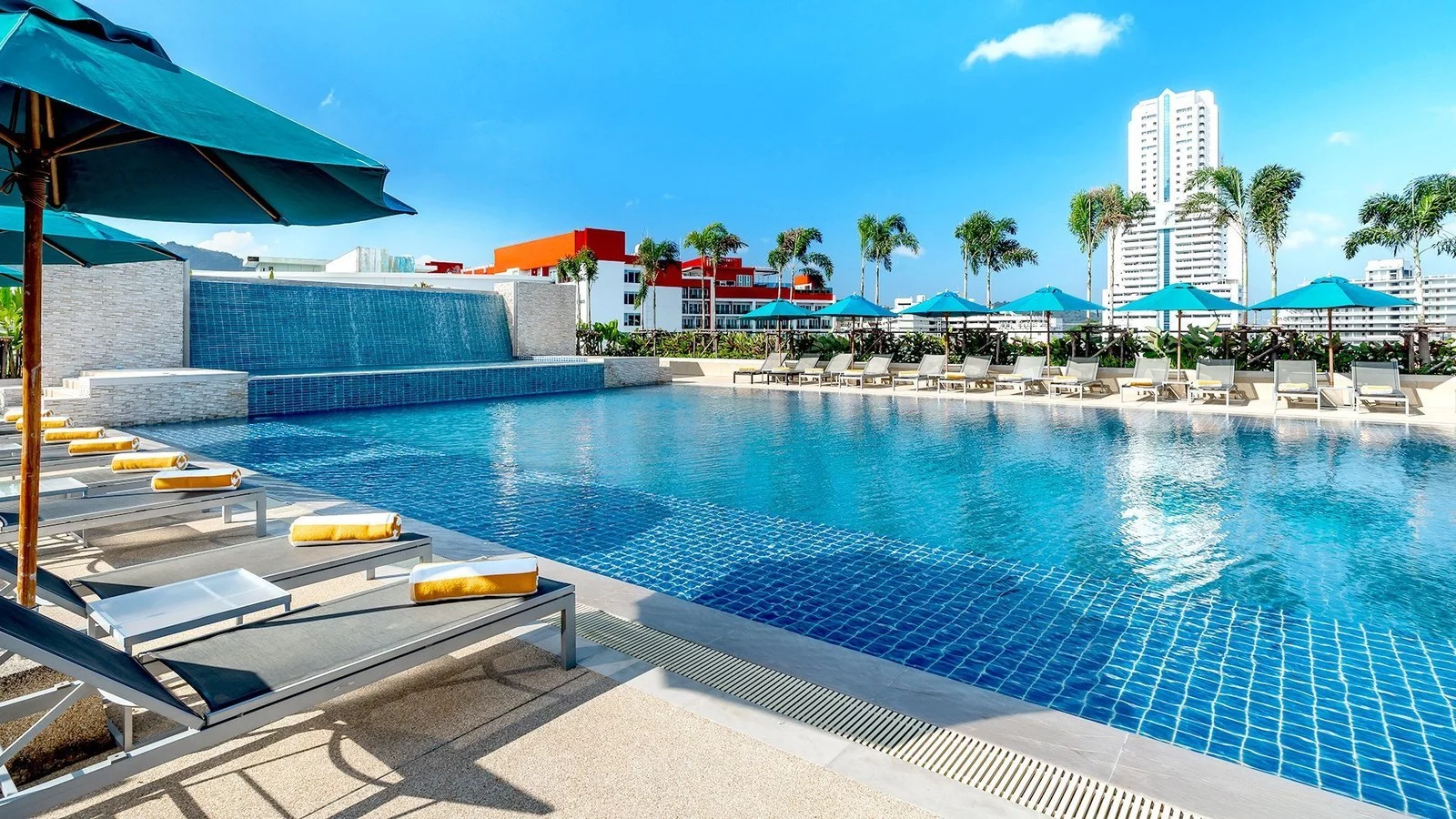 Hotel M Social Hotel Phuket w Tajlandia - oferta last minute