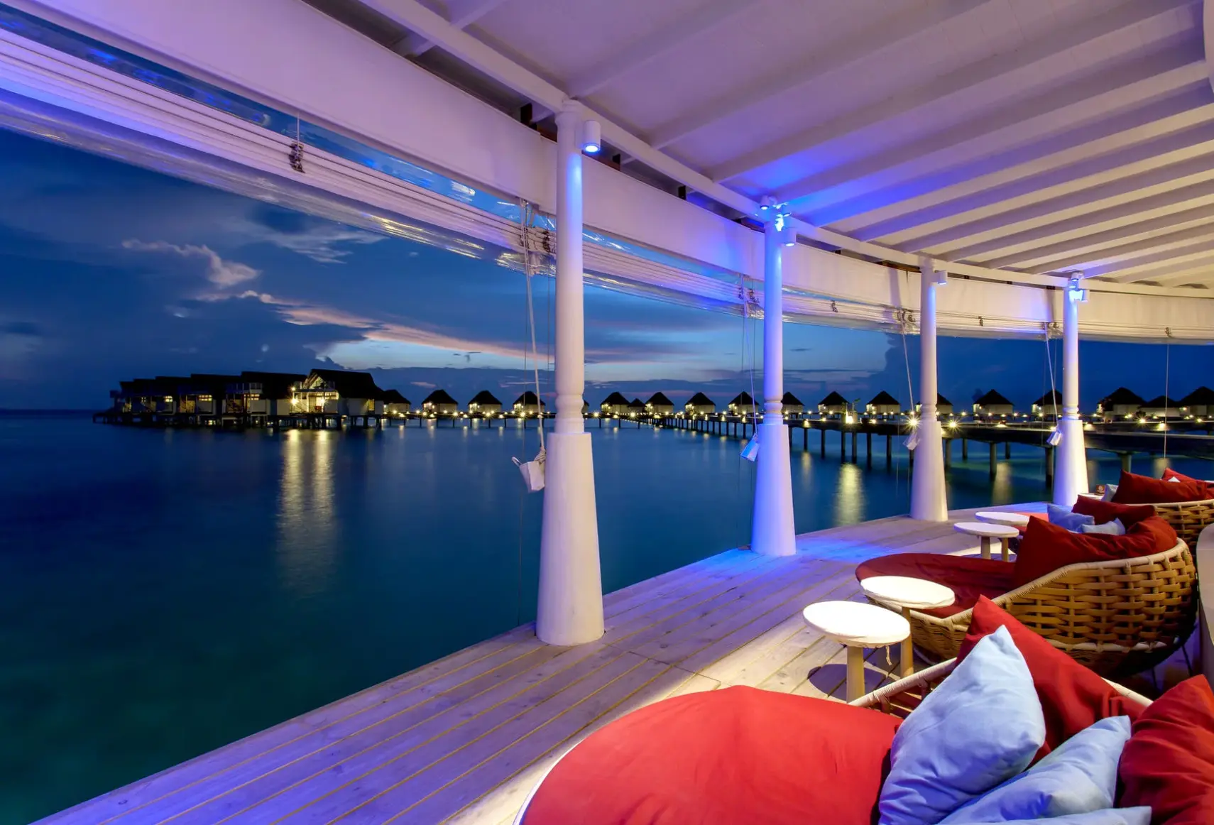 Widok z hotelu Machchafushi Island Resort & Spa Maldives