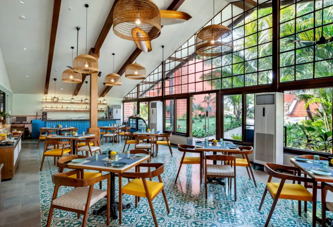 Restauracja i jedzenie w hotelu Mandrem Beach Resort