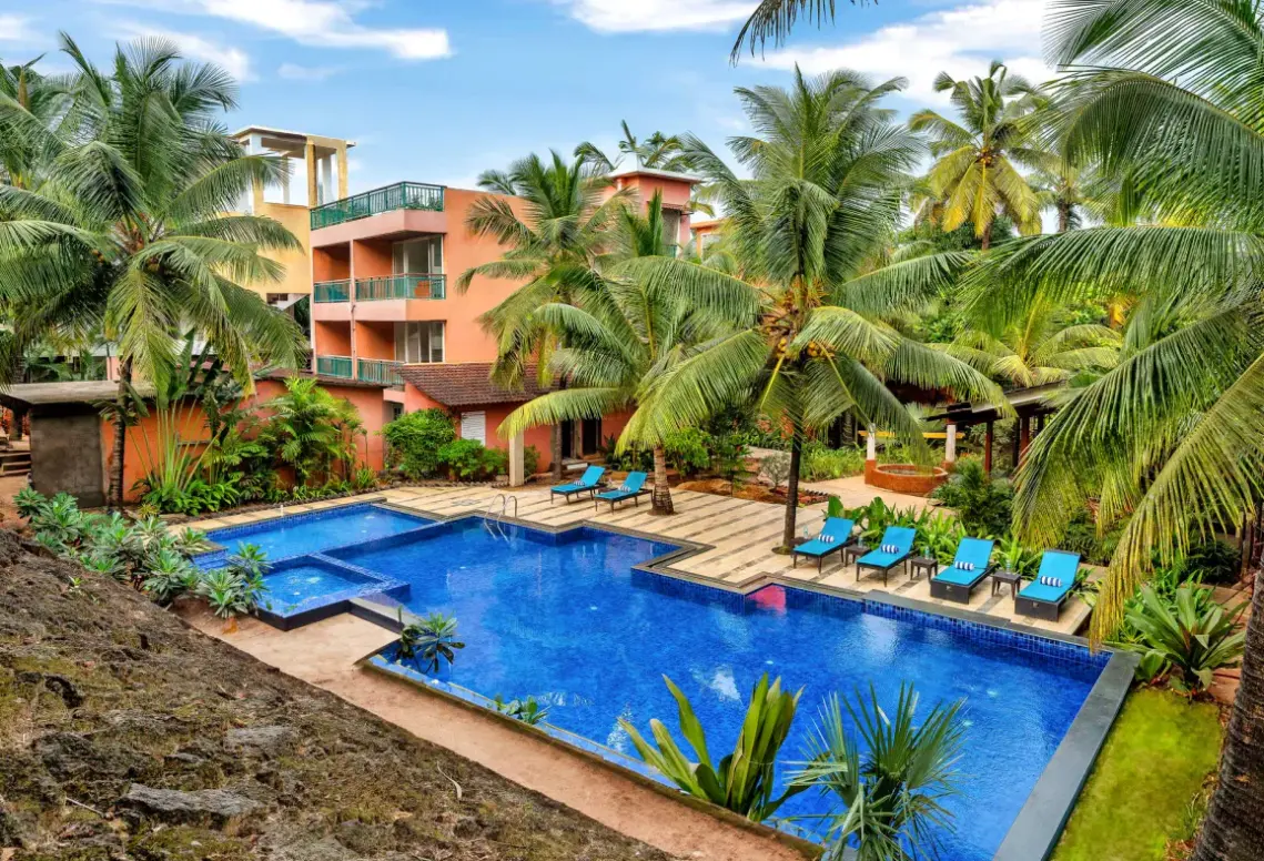 Basen w hotelu Mandrem Beach Resort