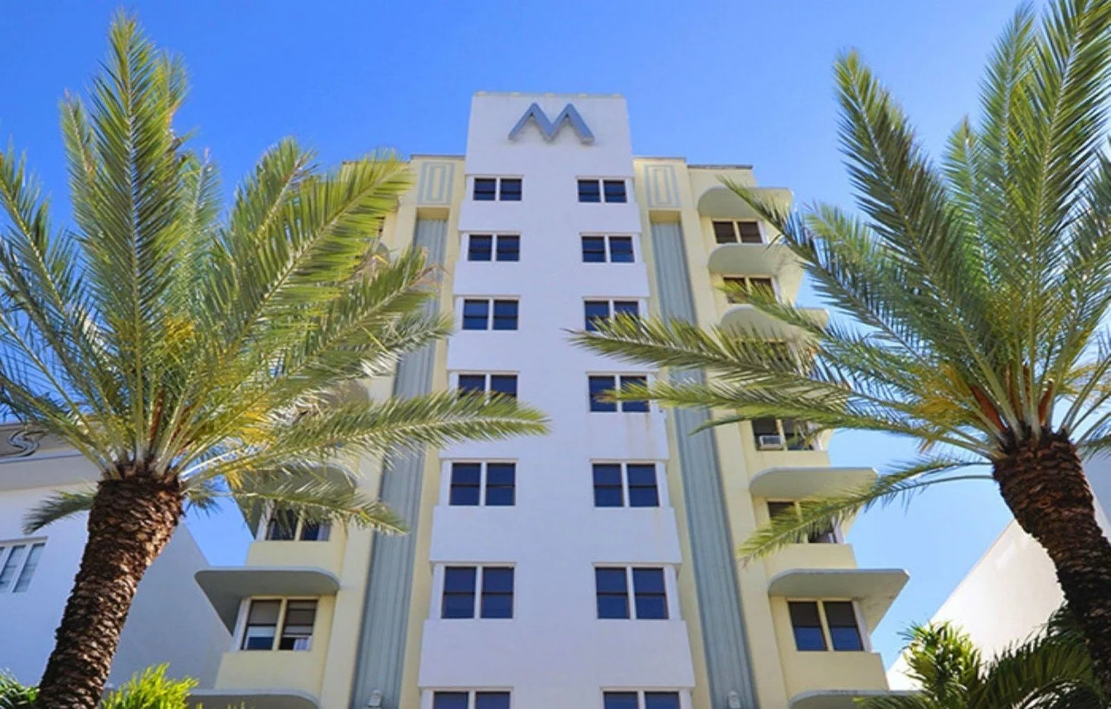 Hotel Marseilles Beachfront Hotel