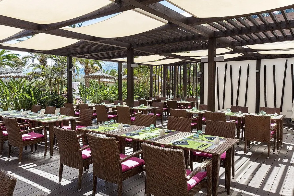 Restauracja i jedzenie w hotelu Meliá Costa Atlantis Tenerife