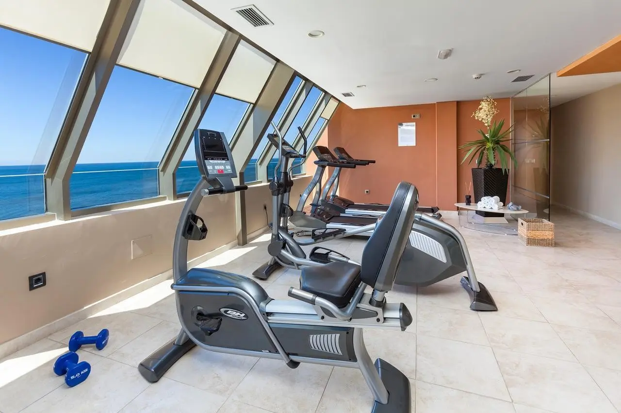 Siłownia w hotelu Meliá Costa Atlantis Tenerife