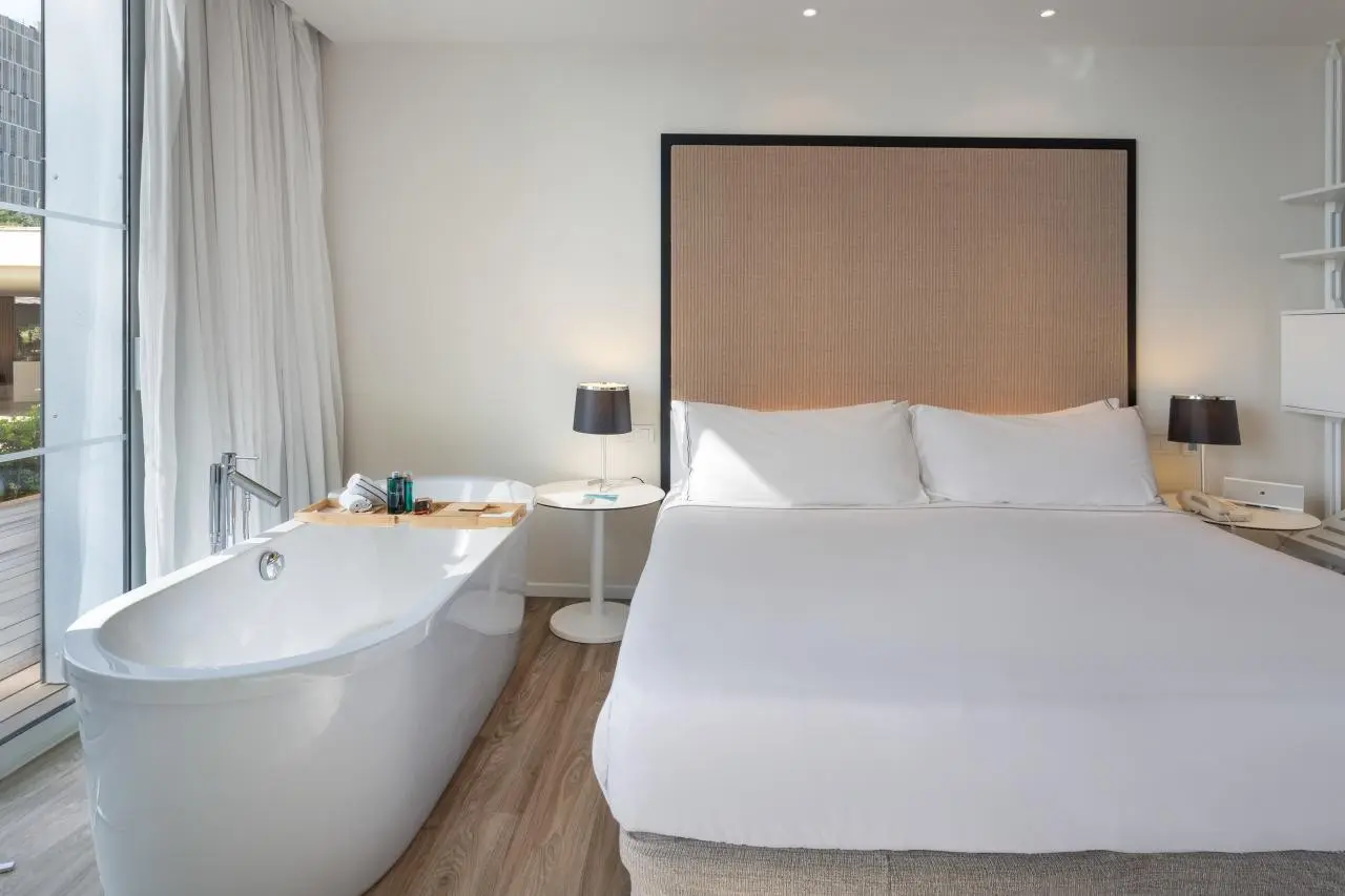 Meliá South Beach — MELIA SOUTH BEACH