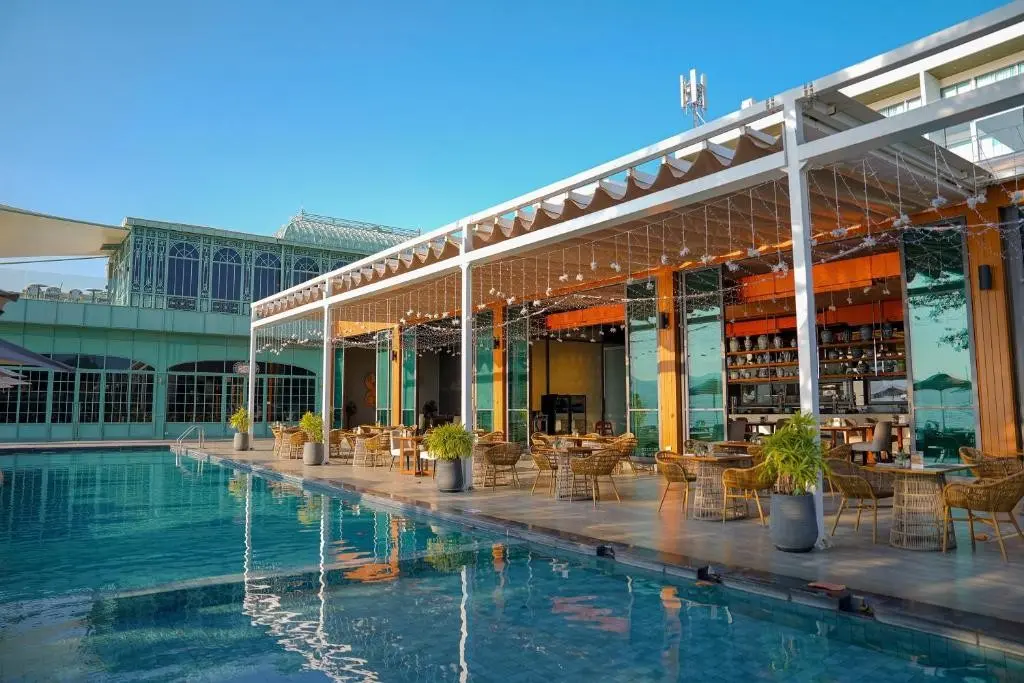 Basen w hotelu My Beach Resort Phuket