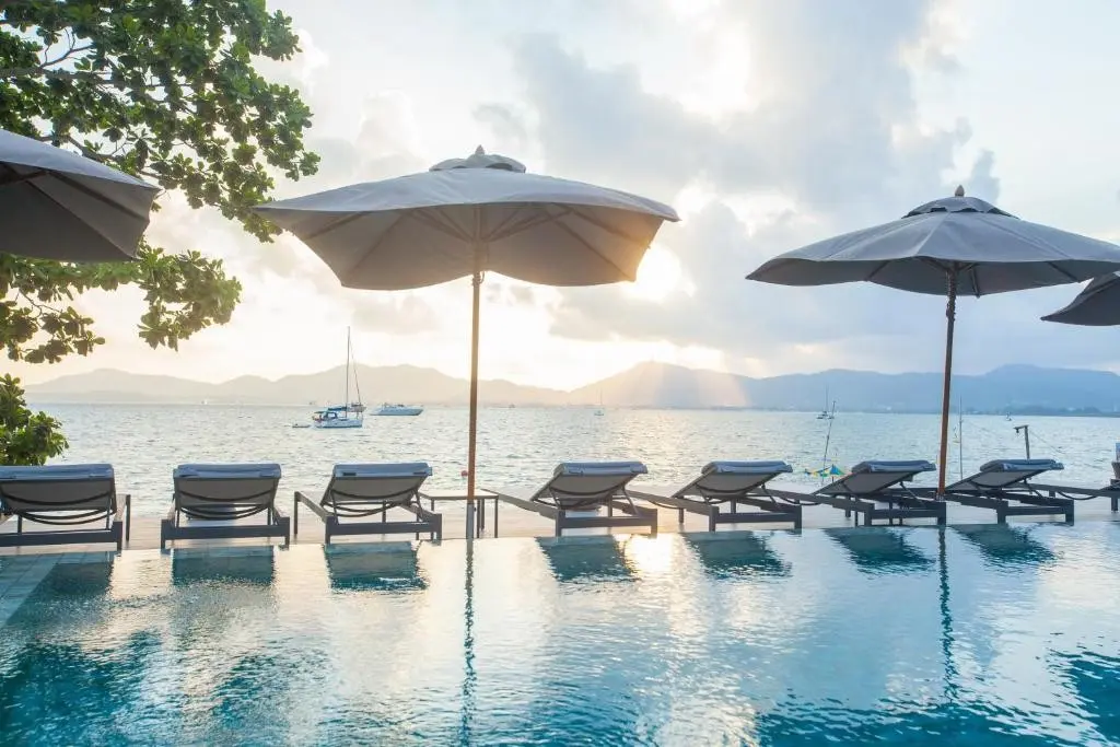 Basen w hotelu My Beach Resort Phuket