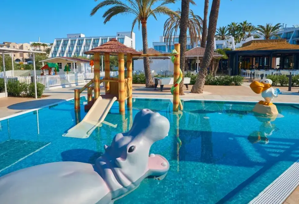 Basen w hotelu Protur Sa Coma Playa Hotel & Spa