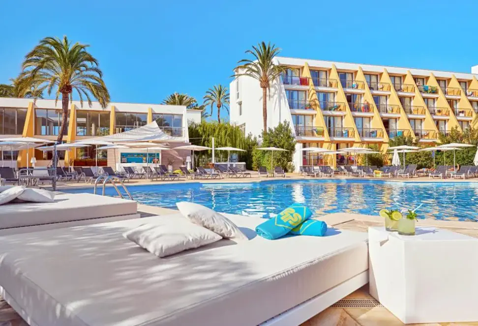 Basen w hotelu Protur Sa Coma Playa Hotel & Spa