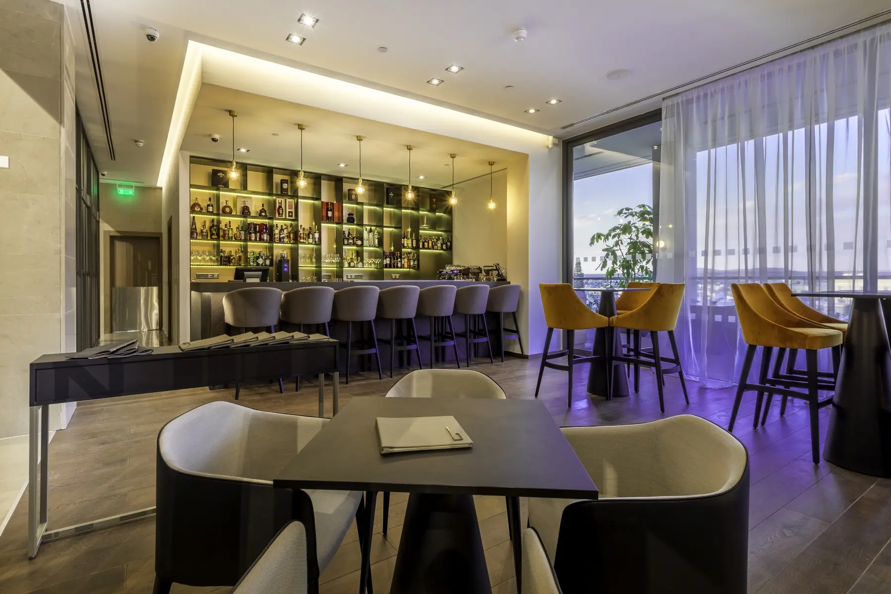 Restauracja i jedzenie w hotelu Radisson Blu Hotel