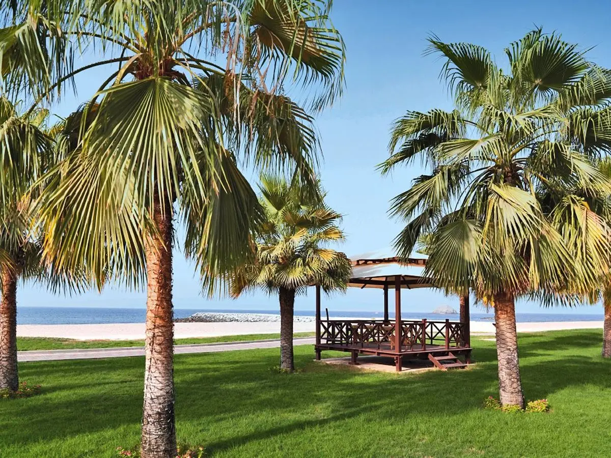 Radisson Blu Hotel & Resort Abu Dhabi — RADISSON BLU RESORT