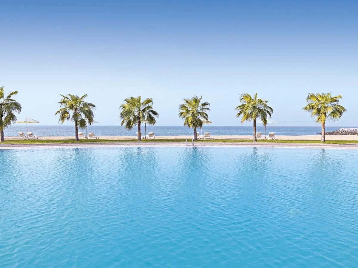 Radisson Blu Hotel & Resort Abu Dhabi — RADISSON BLU RESORT