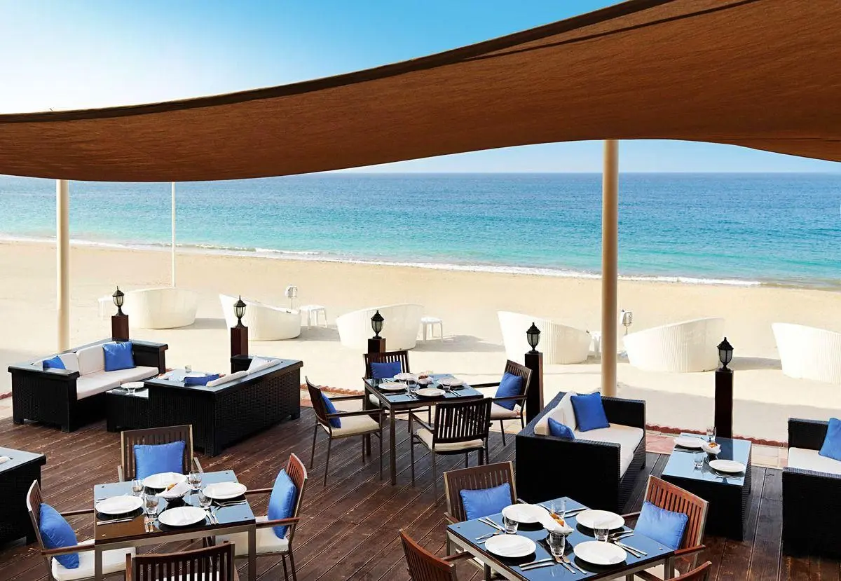 Radisson Blu Hotel & Resort Abu Dhabi — RADISSON BLU RESORT