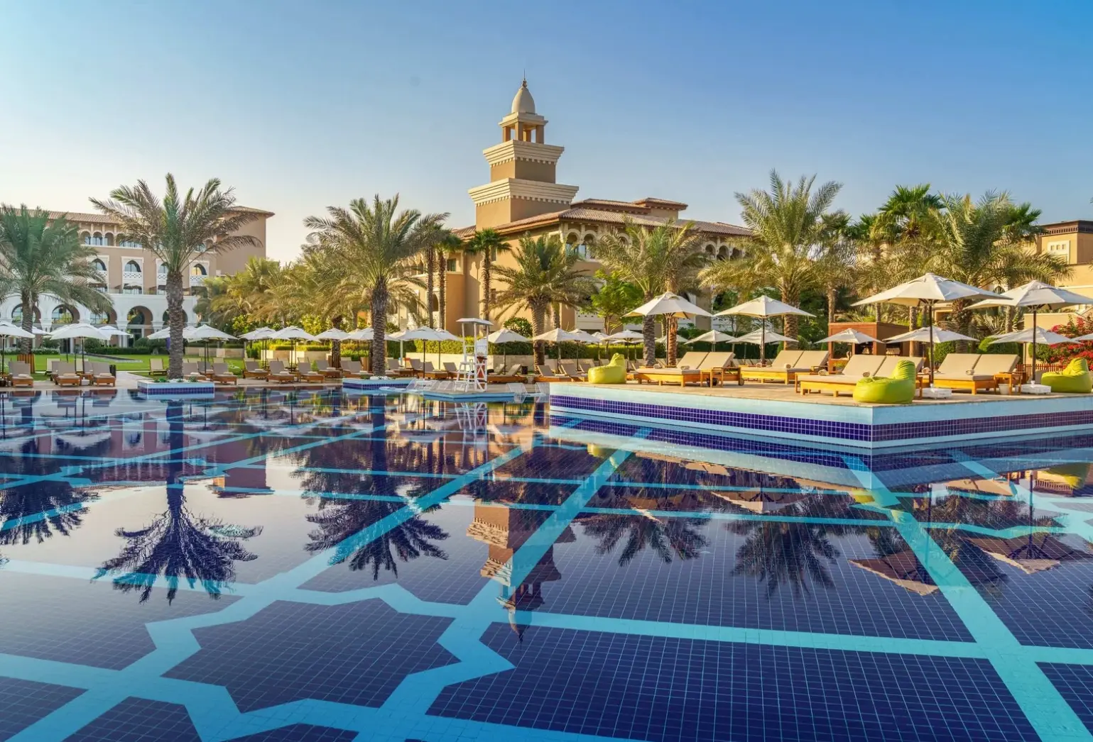 Basen w hotelu Rixos Premium Saadiyat Island