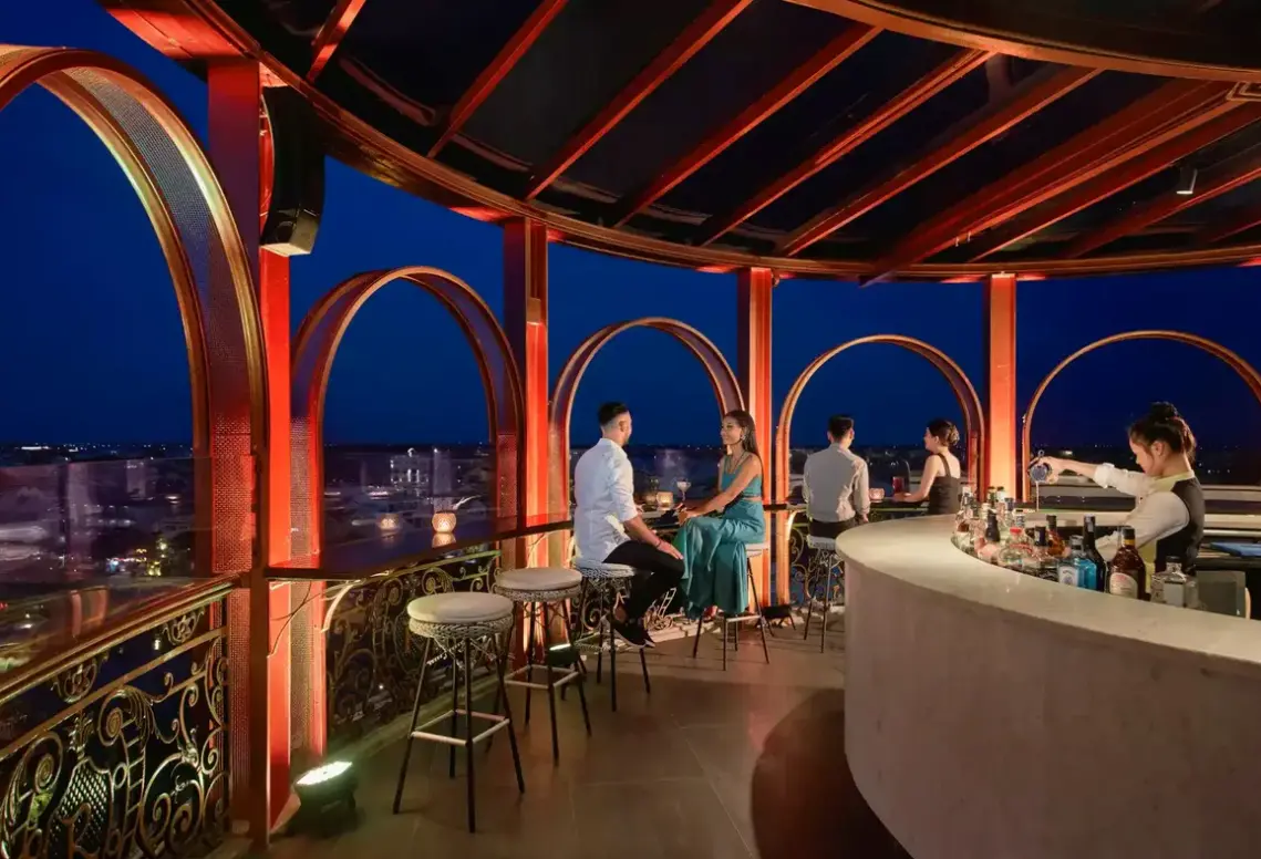 Restauracja i jedzenie w hotelu Royal Hoi An – Gallery