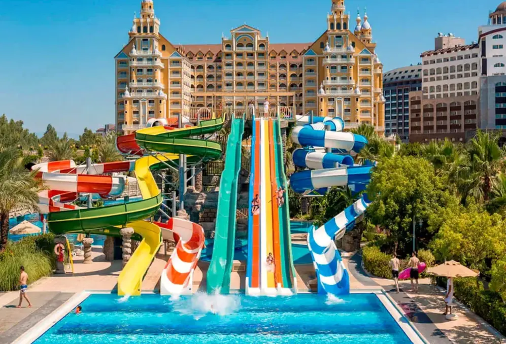 Basen w hotelu Royal Holiday Palace