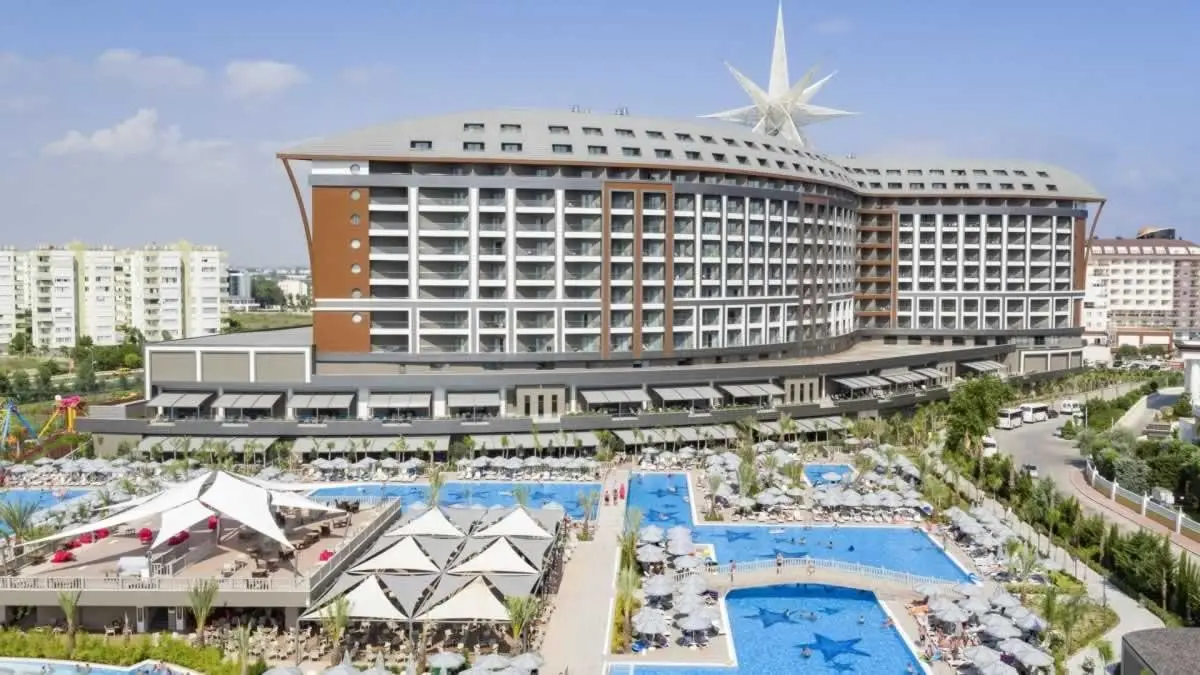 Royal Seginus — ROYAL SEGINUS