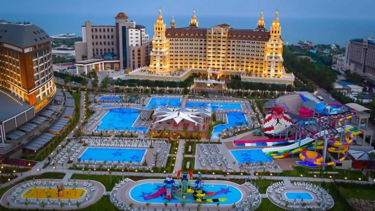 Royal Seginus — ROYAL SEGINUS