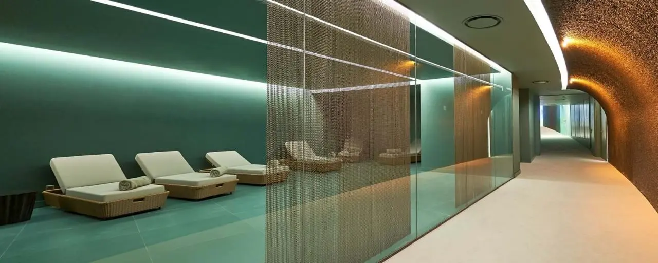 Savoy Palace — SAVOY PALACE