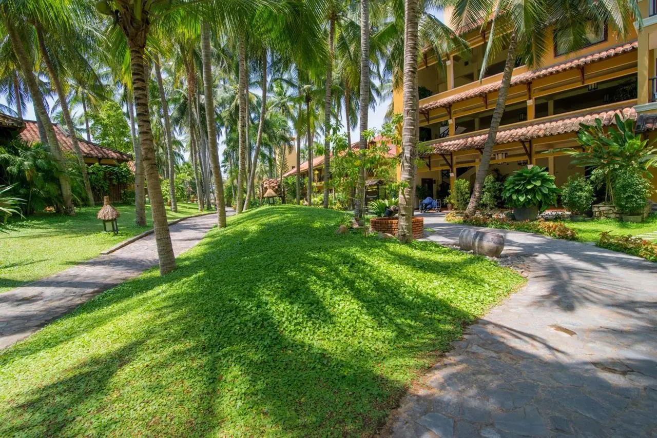 Seahorse Resort & Spa — SEAHORSE RESORT