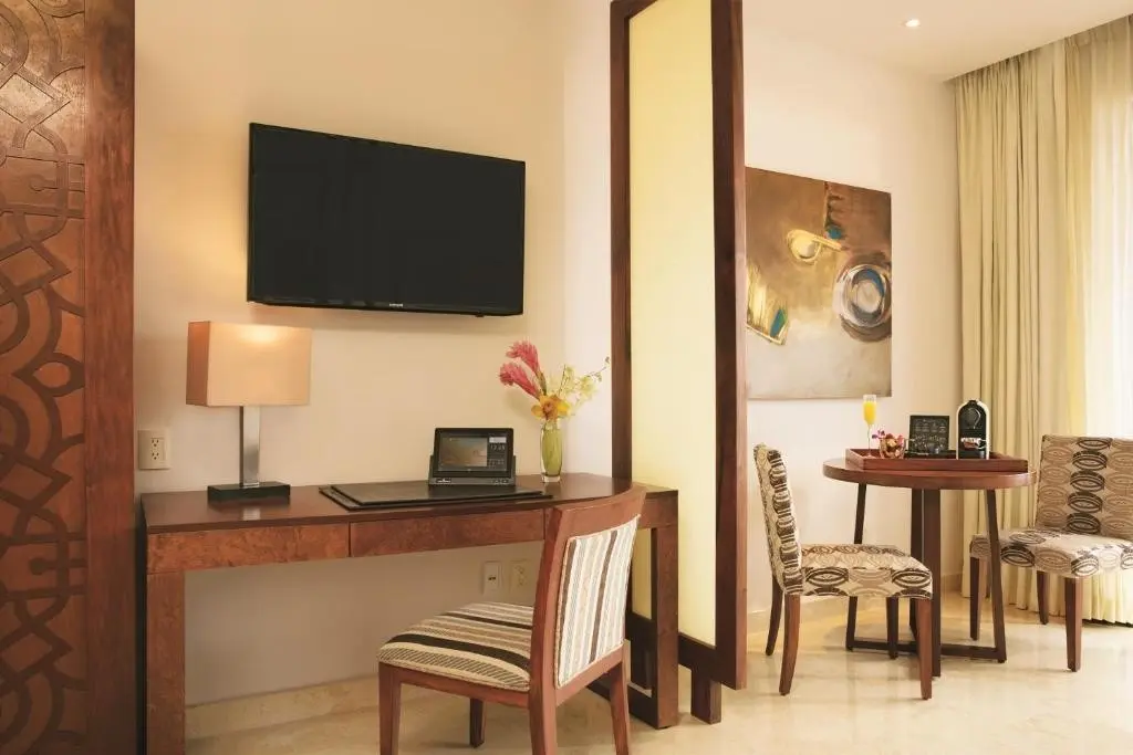 Secrets Playa Mujeres Golf & Spa Resort — SECRETS PLAYA MUJERES GOLF & SPA RESORT