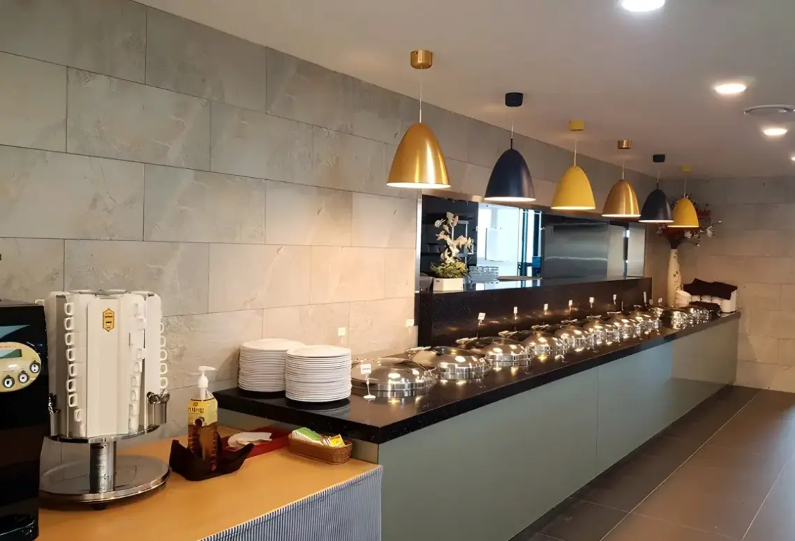 Restauracja i jedzenie w hotelu Skypark Kingstown Dongdaemun