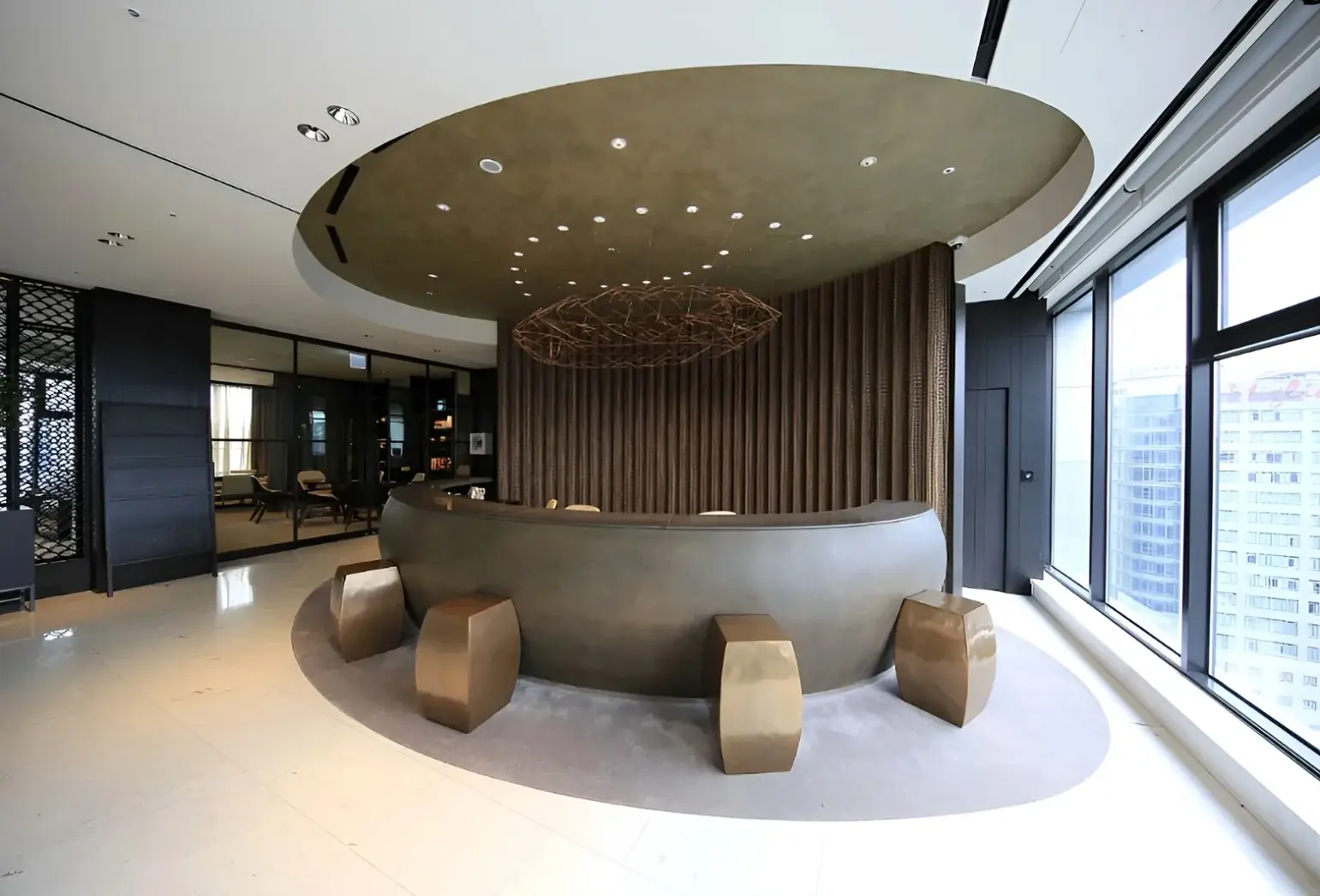Lobby hotelu Solaria Nishitetsu Hotel Seoul Myeong-Dong