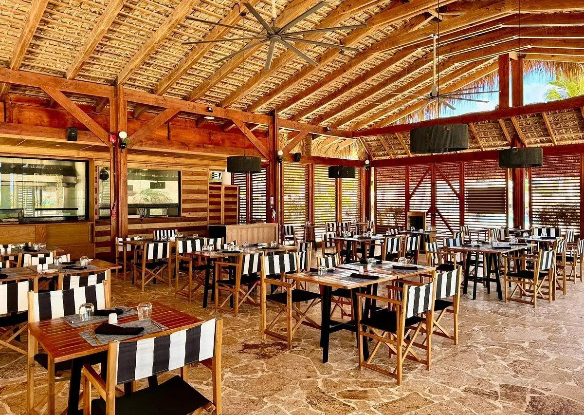 Restauracja i jedzenie w hotelu Sunscape Coco Punta Cana