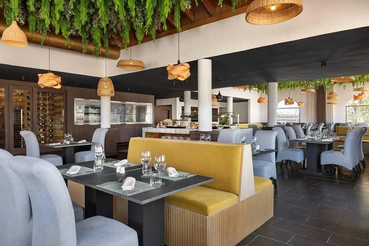Restauracja i jedzenie w hotelu Sunscape Coco Punta Cana