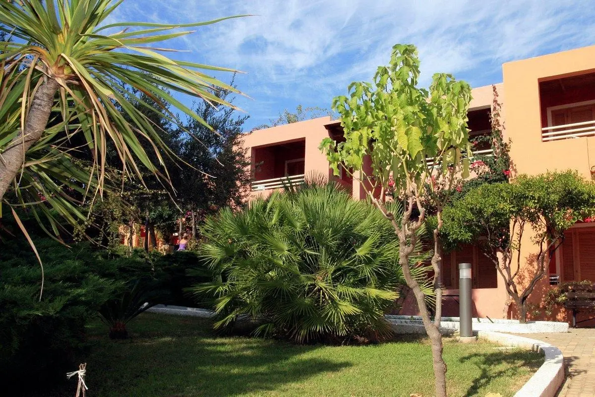 TH Costa Rei Free Beach Resort — TH COSTA REI - FREE BEACH VILLAGE