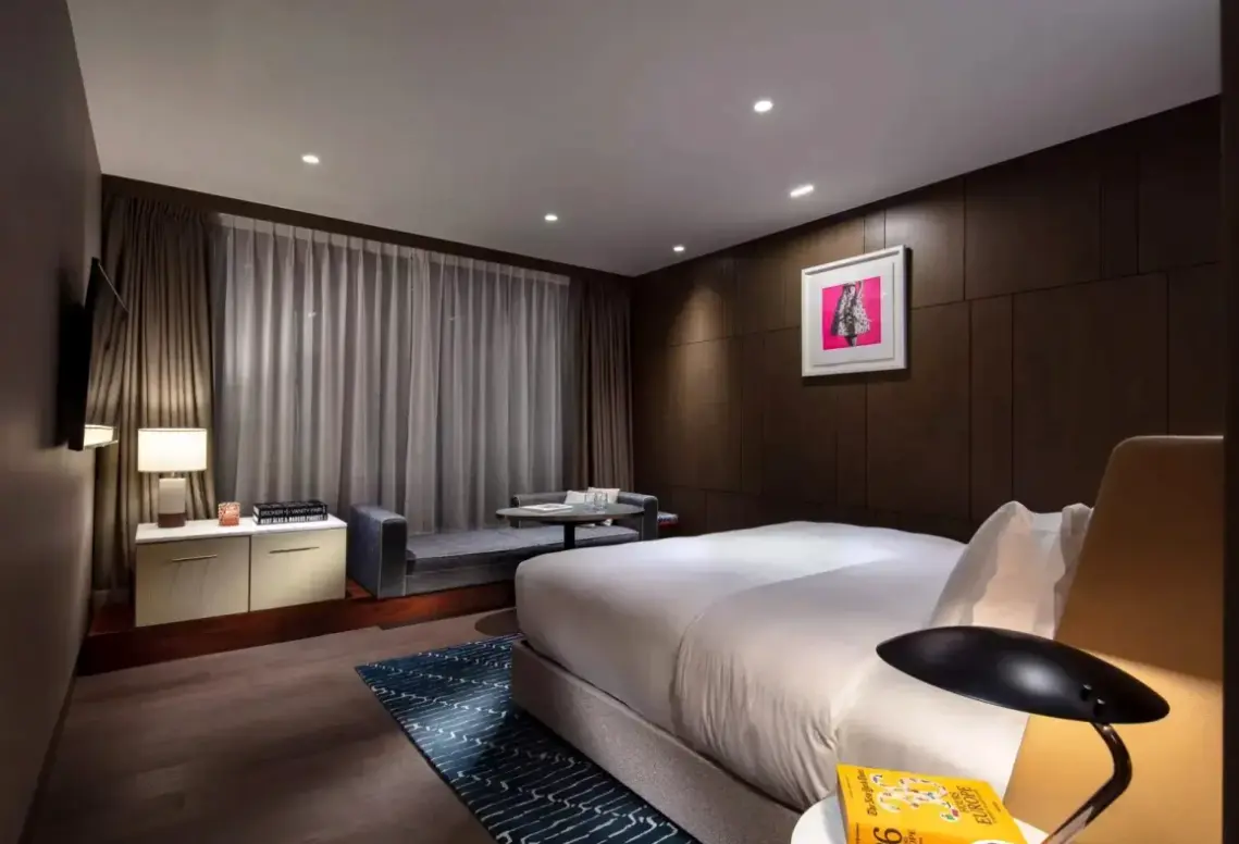 Pokój w hotelu The Hari Hong Kong