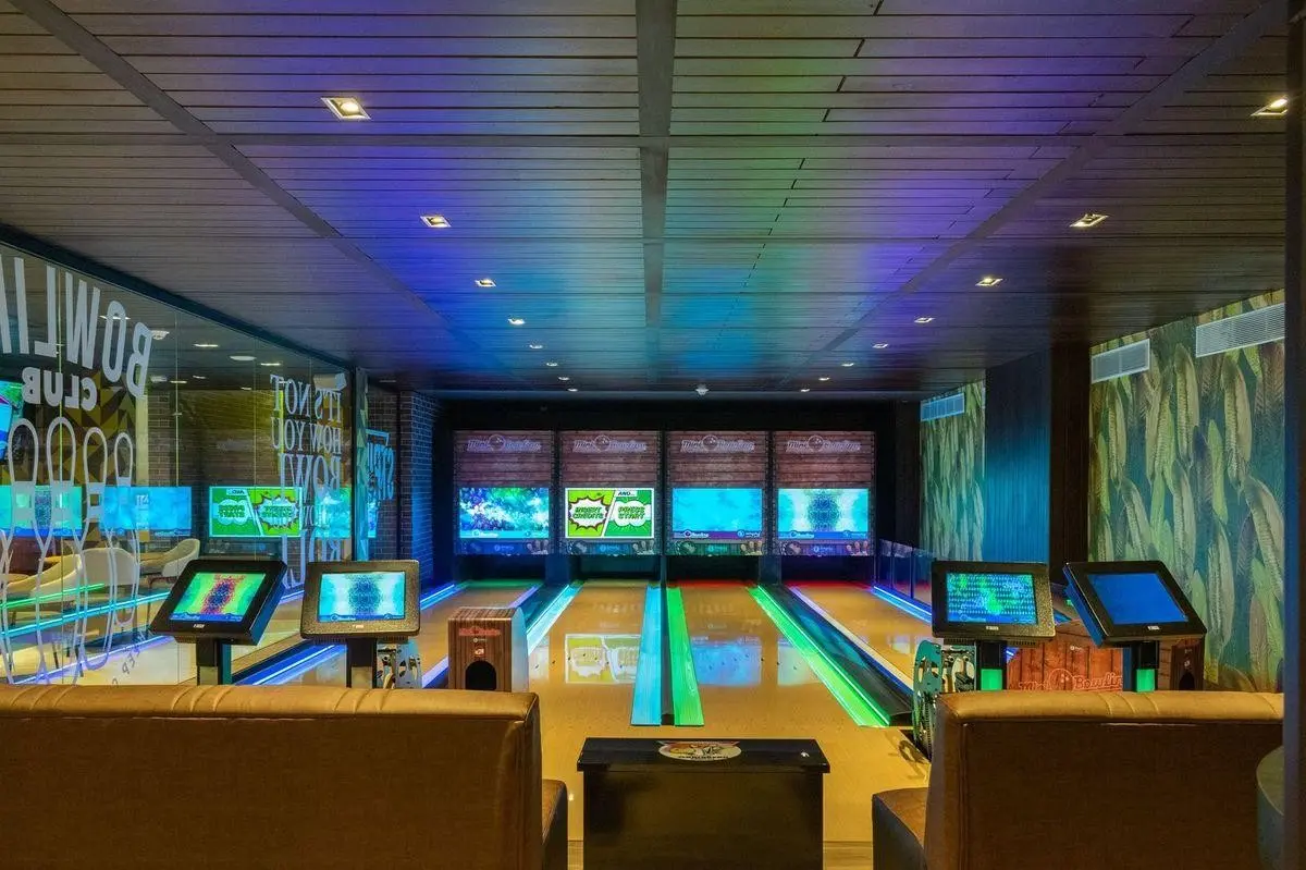 Tropical Deluxe Princess — TROPICAL DELUXE PRINCESS