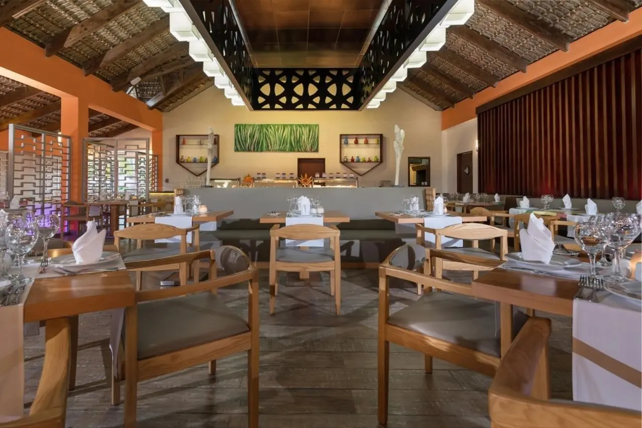 Tropical Deluxe Princess — TROPICAL DELUXE PRINCESS